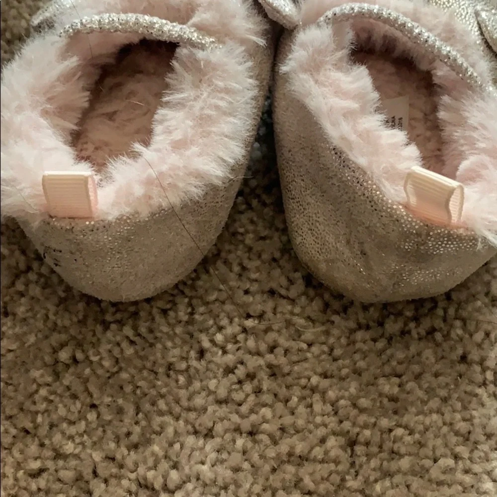 EUC 12-18 month shoes
